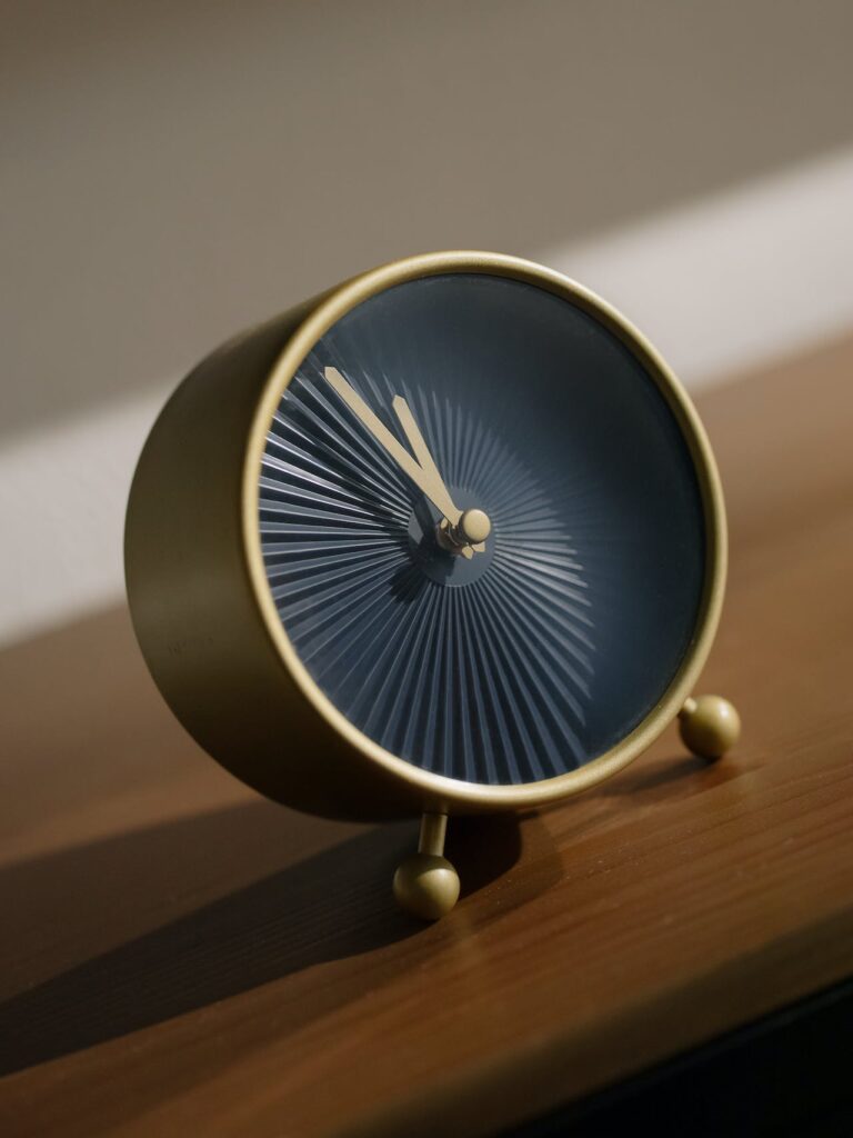 horloge table bois